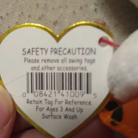 Hello kitty stuffed animal - Picture 5 of 5